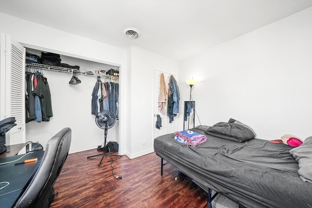 3848 25th Ave Unit 5, Schiller Park, IL 60176 - bedroom with wood finished floors and a closet