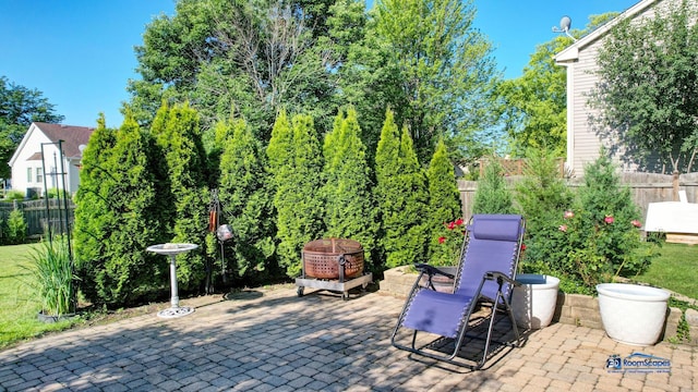 554 Foxford Rd, Bartlett, IL 60103 - view of patio / terrace