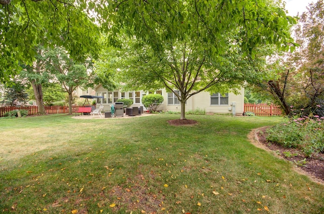 332 Stonemill Ln, Oswego, IL 60543 - view of yard featuring a patio area