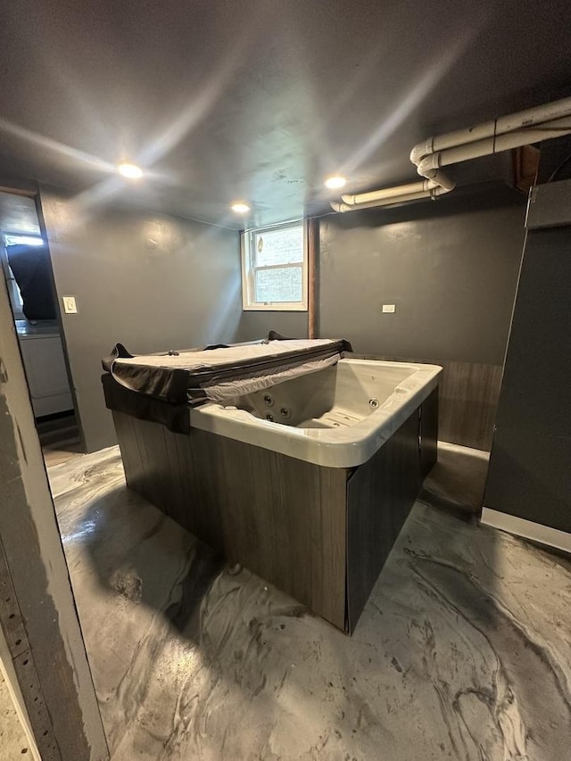 360 Chappel Ave, Calumet City, IL 60409 - bathroom with a jetted tub