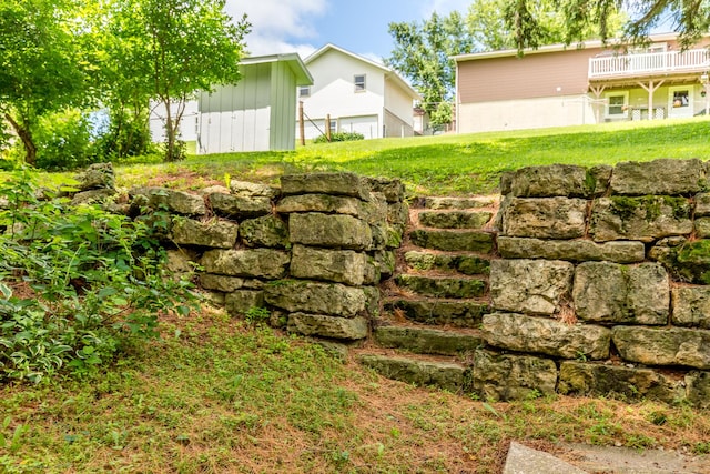 244 S Division St, Galena, IL 61036 - view of yard featuring an outdoor structure