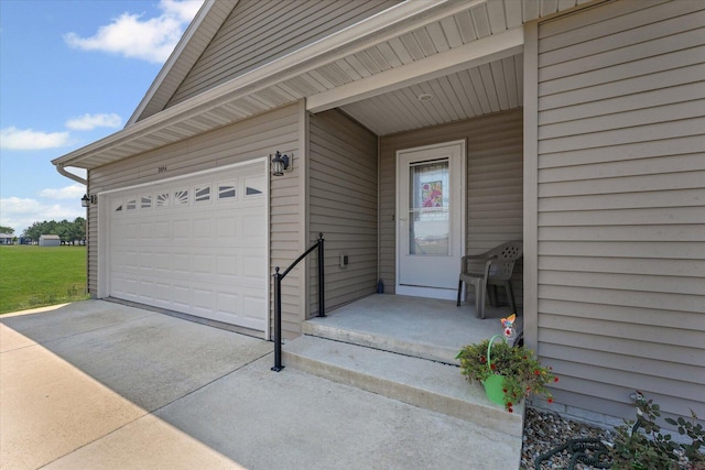 209A Evergreen St, Gifford, IL 61847 - entrance to property with concrete driveway