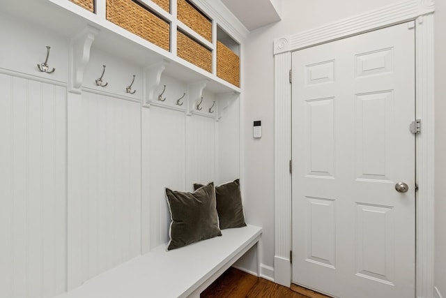 590 Oxford Ln, Lindenhurst, IL 60046 - mudroom with wood finished floors and baseboards