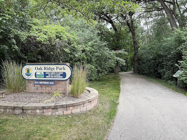 590 Oxford Ln, Lindenhurst, IL 60046 - view of property's community with a forest view
