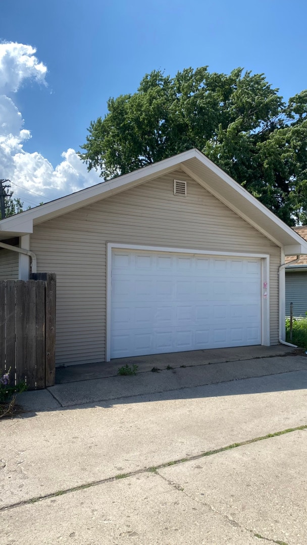 3533 N Natoma Ave, Chicago, IL 60634 - view of detached garage