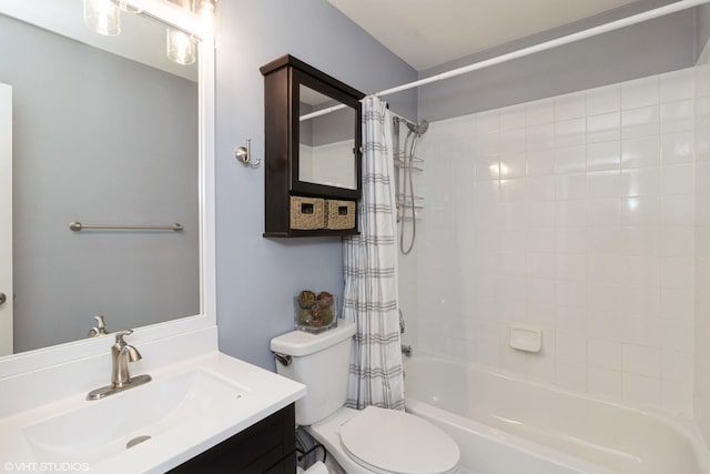1487 N Clybourn Ave Unit B, Chicago, IL 60610 - full bathroom featuring shower / bath combination with curtain and vanity
