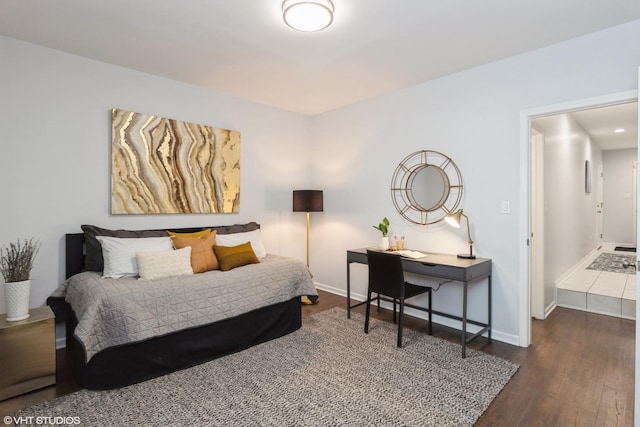 1487 N Clybourn Ave Unit B, Chicago, IL 60610 - bedroom featuring wood finished floors and baseboards