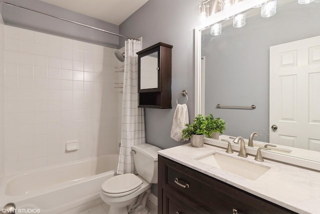 1487 N Clybourn Ave Unit B, Chicago, IL 60610 - bathroom featuring vanity and shower / bathtub combination with curtain