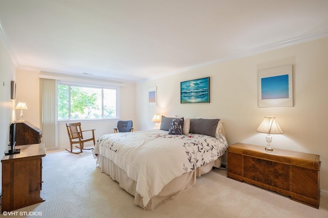90 E Franklin Pl Unit 106, Lake Forest, IL 60045 - bedroom featuring carpet and crown molding