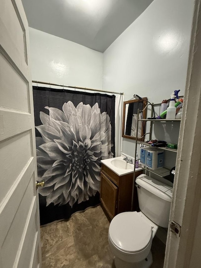 203 Union St, Joliet, IL 60433 - full bath with vanity and a shower with curtain