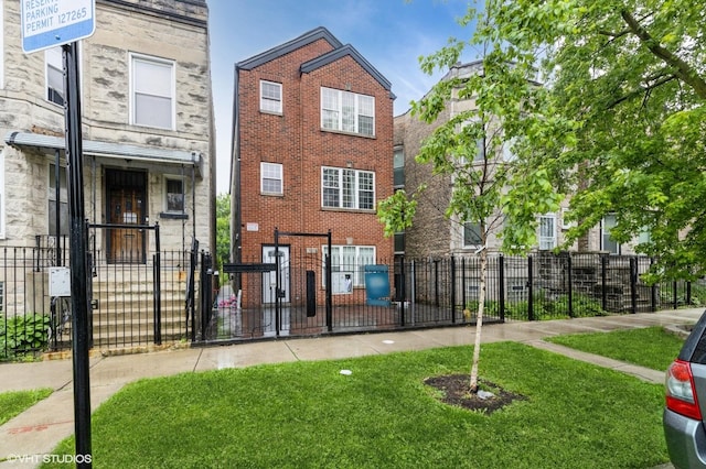 3115 W Lexington St, Chicago, IL 60612 - view of property featuring a fenced front yard