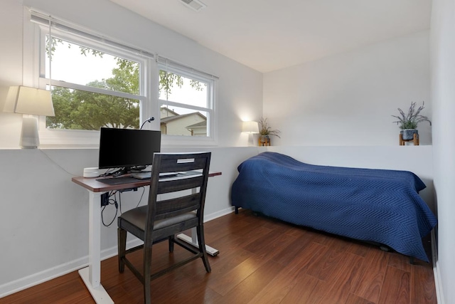 1669 W Bayside Ct, Hoffman Estates, IL 60192 - bedroom featuring wood finished floors and a desk