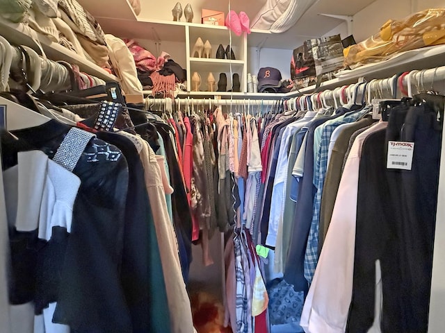 4968 N Milwaukee Ave Unit 2W, Chicago, IL 60630 - view of walk in closet