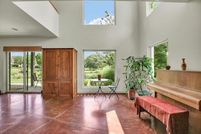 2405 Prairieridge Pl, Champaign, IL 61822 - sitting room with a high ceiling and finished concrete floors