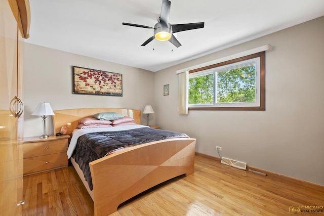 500 S Princeton Ave, Itasca, IL 60143 - bedroom with light wood-style flooring and a ceiling fan