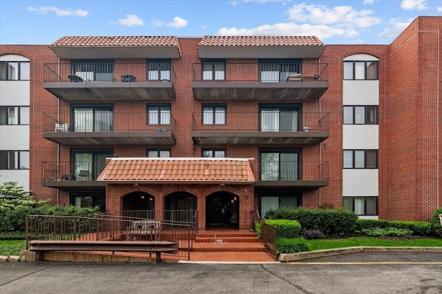 2086 Saint Johns Ave Unit 306, Highland Park, IL 60035 - photo 1