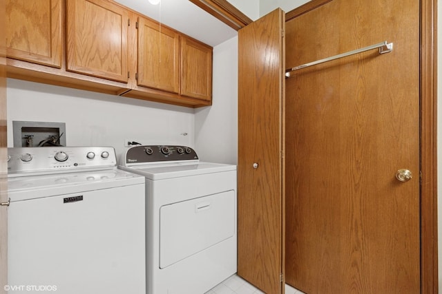 5225 N Riversedge Ter Unit 511, Chicago, IL 60630 - laundry room with washing machine and dryer and cabinet space