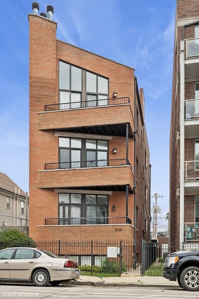 2438 N Clybourn Ave Unit 2, Chicago, IL 60614 - view of front of home with brick siding