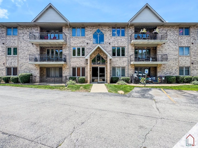 5140 Shadow Creek Dr Unit 1, Oak Forest, IL 60452 - photo 1