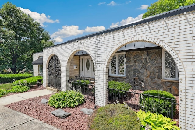 712 Ridge Rd, Lemont, IL 60439 - view of front of property with brick siding and stone siding