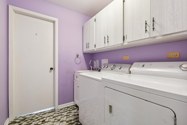 712 Ridge Rd, Lemont, IL 60439 - laundry area featuring washer and clothes dryer and cabinet space