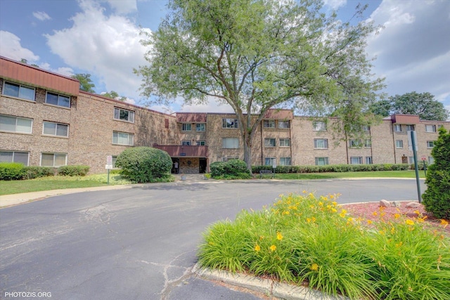 2600 Brookwood Way Dr Unit 111A, Rolling Meadows, IL 60008 - view of apartment building / complex