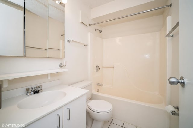 2020 St Johns Ave Unit 309, Highland Park, IL 60035 - full bath with washtub / shower combination, vanity, and tile patterned floors