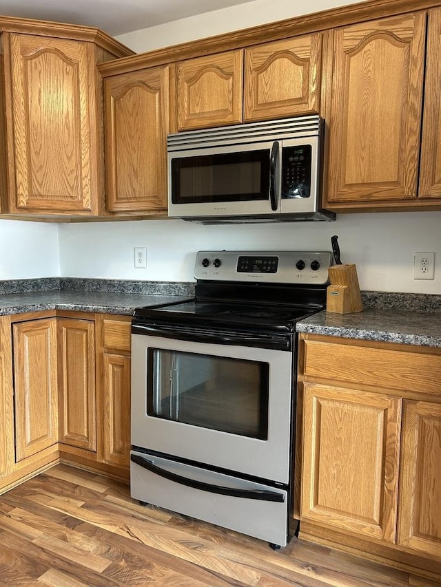 704 Chicago St, Mendota, IL 61342 - photo 7