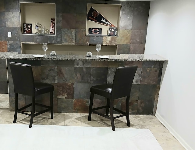 498 Crandon Ave, Calumet City, IL 60409 - indoor wet bar with baseboards