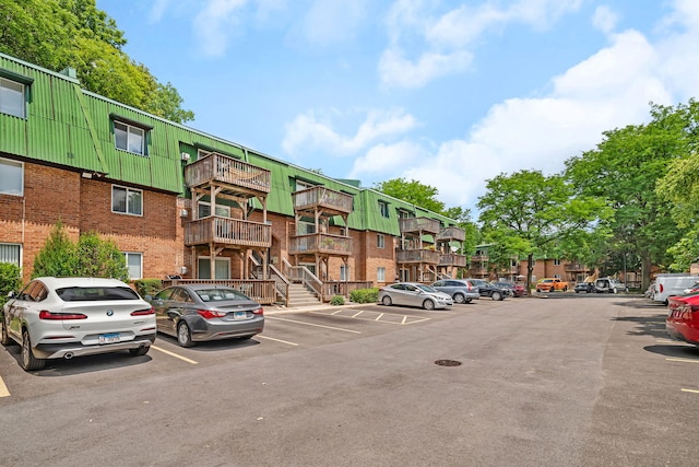 2003 Tall Oaks Dr Unit 2B, Aurora, IL 60505 - view of property with uncovered parking