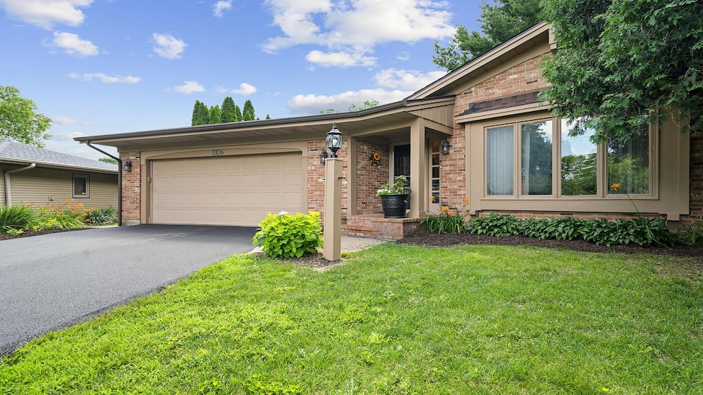 1326 Esmond Dr, Rockford, IL 61108 - photo 1