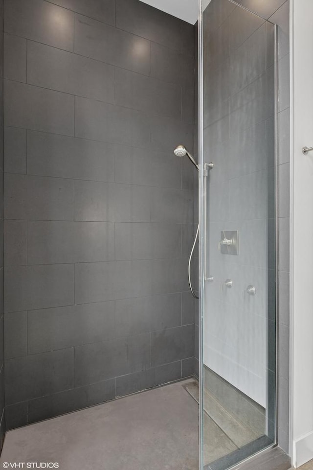 900 W Washington Blvd Unit 404, Chicago, IL 60607 - full bath featuring a tile shower