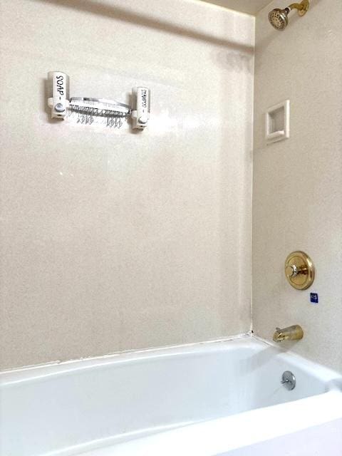9205 S Utica Ave, Evergreen Park, IL 60805 - bathroom featuring shower / bath combination