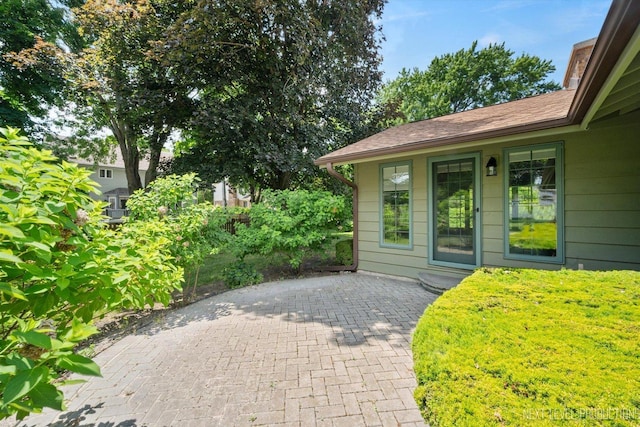 2050 Alschuler Dr, Aurora, IL 60506 - view of patio