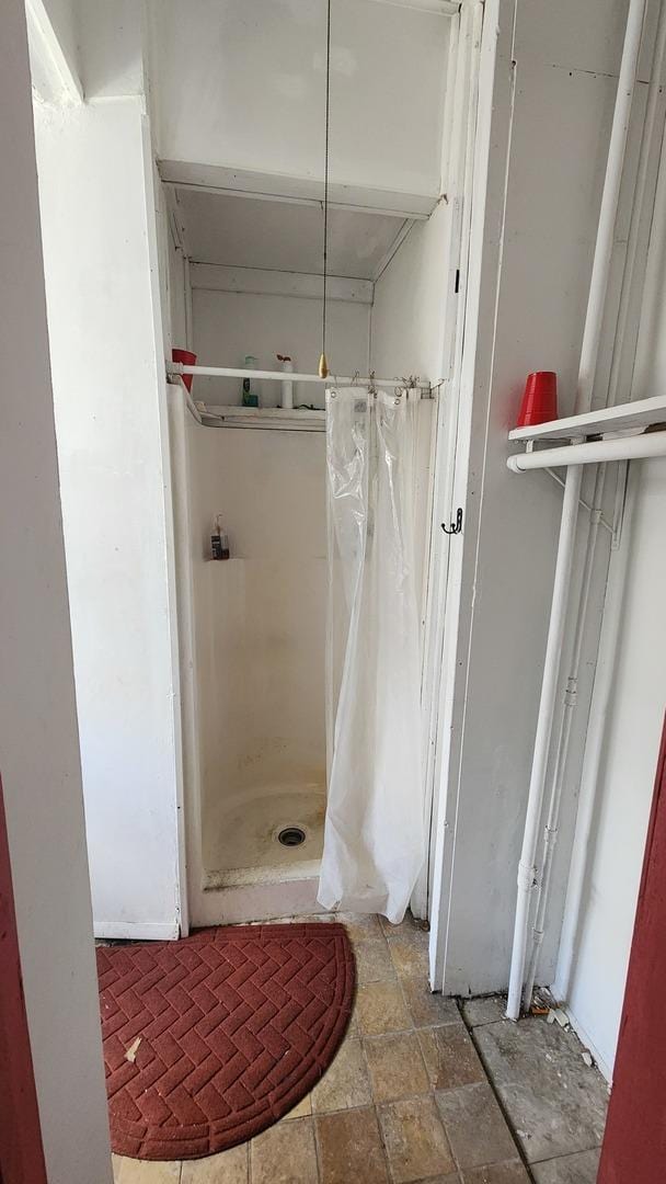 5234 W 25th Pl, Cicero, IL 60804 - bathroom with a shower stall