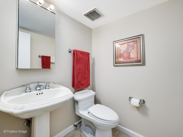 175 E Delaware Pl Unit 8808, Chicago, IL 60611 - half bath featuring baseboards and toilet