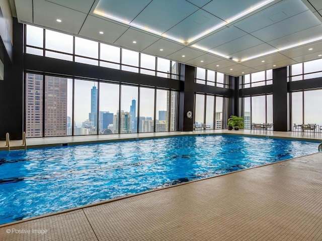 175 E Delaware Pl Unit 8808, Chicago, IL 60611 - indoor pool featuring a view of skyline