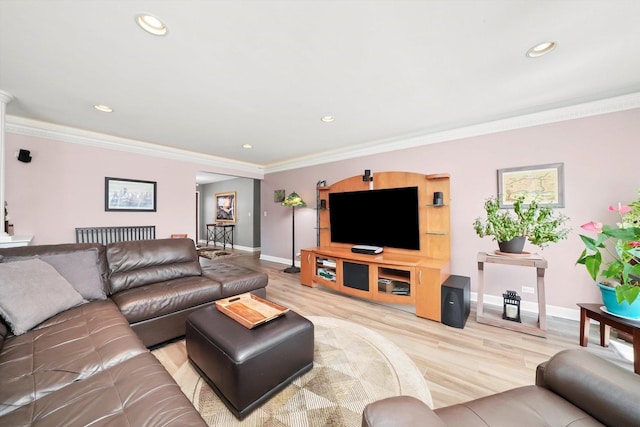 905 W Palm Dr, Mount Prospect, IL 60056 - living area featuring crown molding, light wood-style floors, and recessed lighting