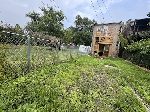 5738 S Carpenter St, Chicago, IL 60621 - fenced backyard with stairs