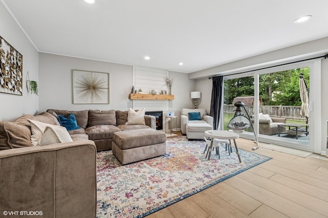1426 E Kenilworth Ave, Palatine, IL 60074 - living area featuring wood finished floors, a fireplace, and recessed lighting