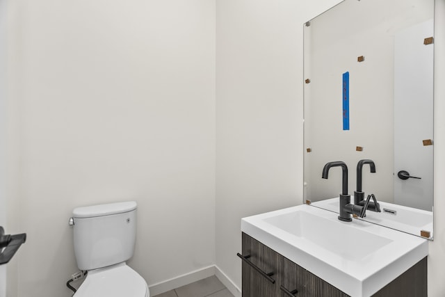 4316 S Michigan Ave Unit 1S, Chicago, IL 60653 - bathroom featuring vanity and tile patterned flooring