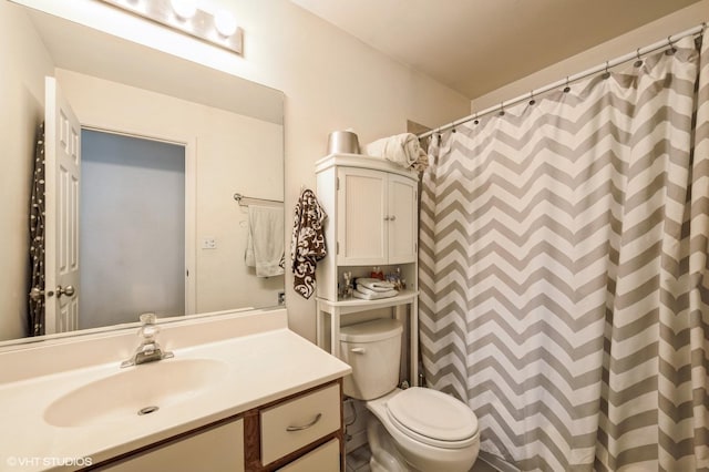 573 W Parkside Dr, Palatine, IL 60067 - full bath featuring vanity and curtained shower