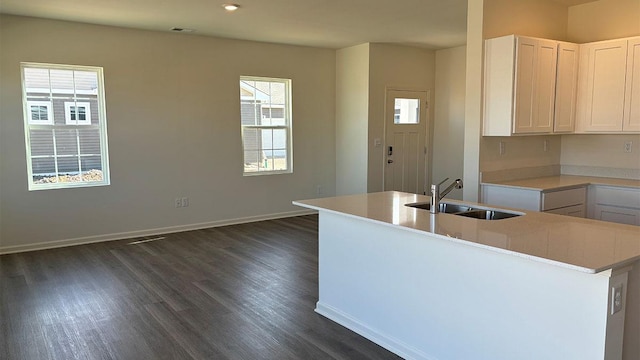 6471 Juniper Dr, Wonder Lake, IL 60097 - kitchen featuring dark wood-style flooring, healthy amount of natural light, white cabinets, light countertops, and recessed lighting