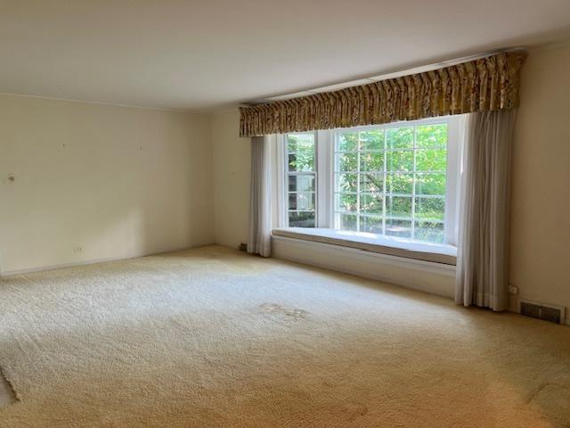 1917 Thornhill Rd, Inverness, IL 60067 - spare room with carpet flooring