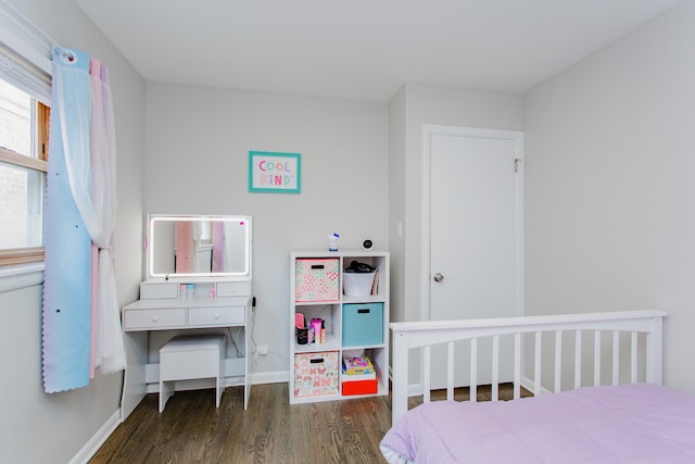 5246 N Mason Ave, Chicago, IL 60630 - bedroom with wood finished floors and baseboards