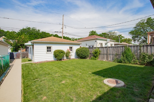 5246 N Mason Ave, Chicago, IL 60630 - view of fenced backyard