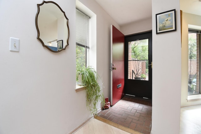 801 S Plymouth Ct Unit V, Chicago, IL 60605 - foyer entrance with plenty of natural light and brick flooring