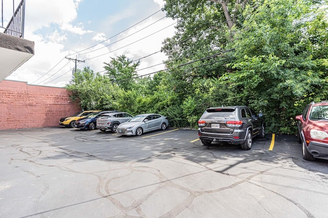 9819 S Cicero Ave Unit 6, Oak Lawn, IL 60453 - view of uncovered parking lot