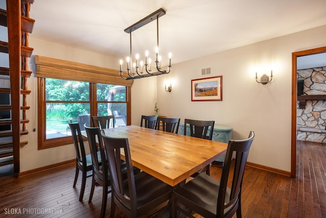 530 Sunnyside Ave, Gurnee, IL 60031 - dining area featuring hardwood / wood-style floors and a chandelier
