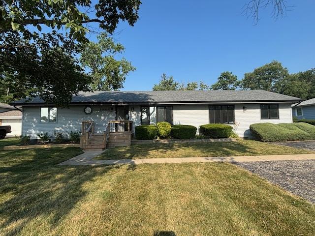 20031 Scott St, Mokena, IL 60448 - single story home with a front yard